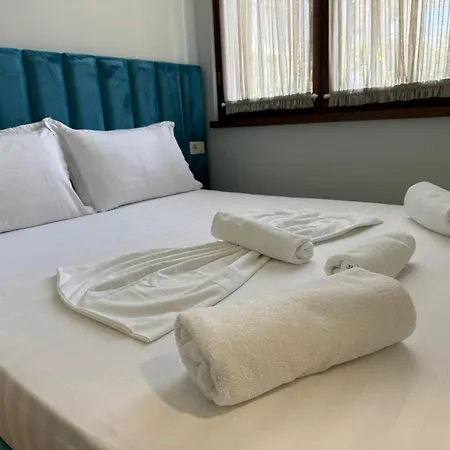 Rali & Restaurant Hotel